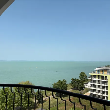 Rm Panorama 6 Apartment